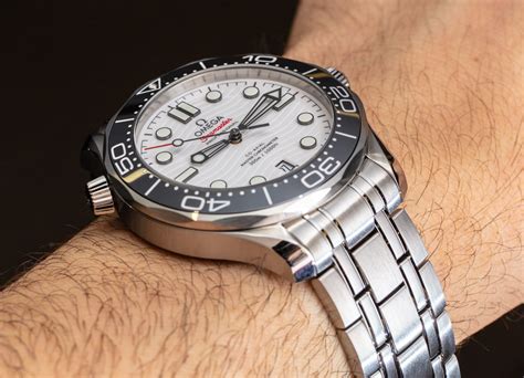 should i buy an omega seamaster 300|omega seamaster 300m white reviews.